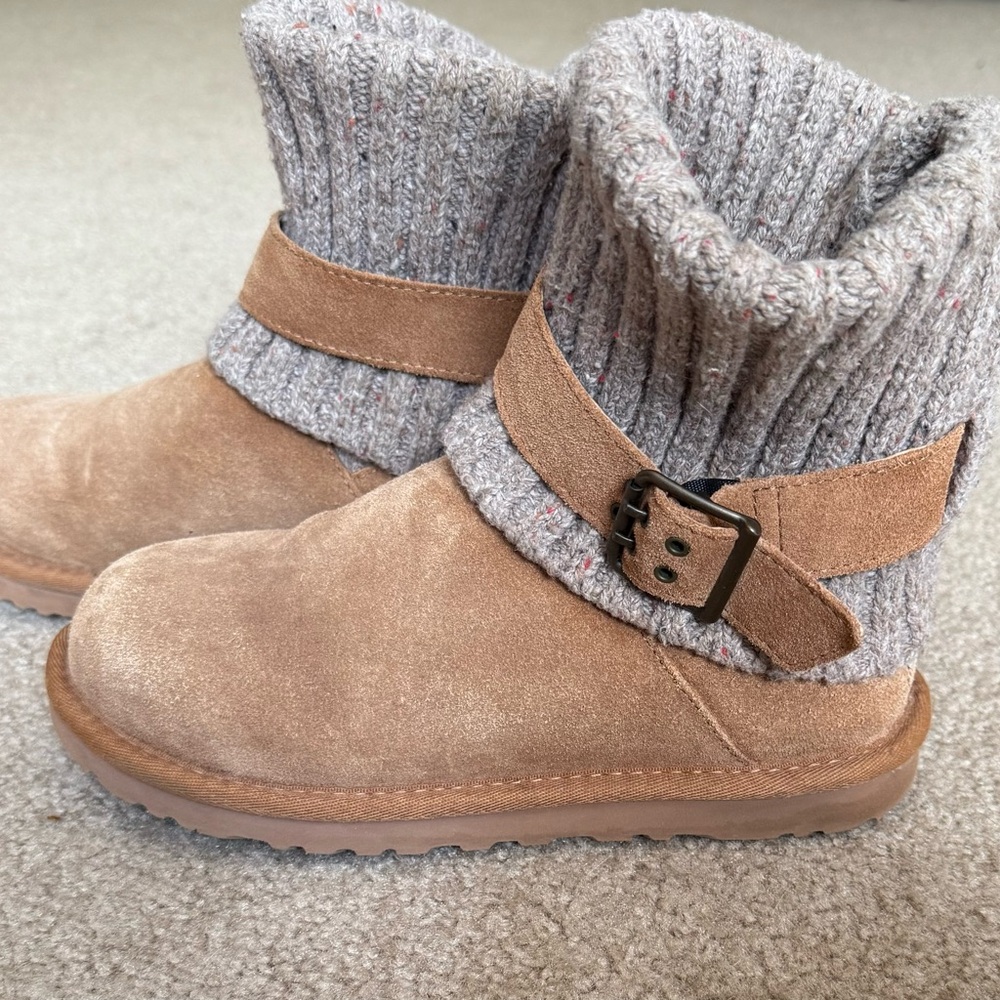 Cozy Tan and Gray Women’s/Kids Boots